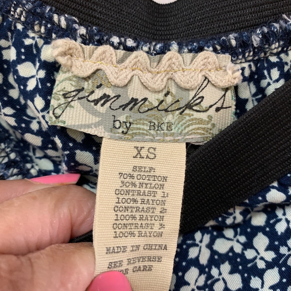 Gimmicks by BKE Boho Blue White Maxi Lace Skirt XS - Picture 3 of 5